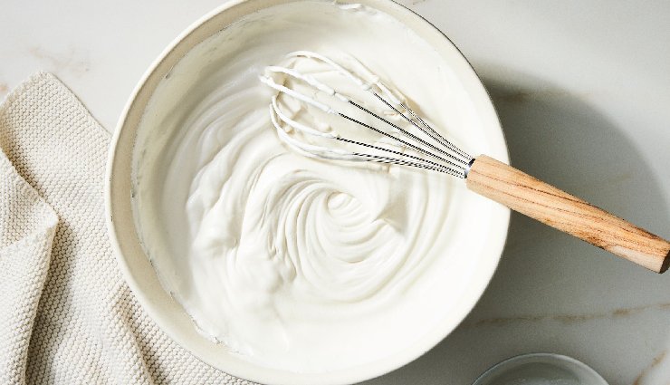 caramel biscoff ice cream recipe,homemade ice cream,no-churn ice cream,easy ice cream recipe,biscoff cookie ice cream,caramel sauce ice cream,dessert recipes,creamy ice cream,frozen dessert,biscoff dessert ideas,summer ice cream recipes