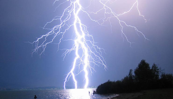 आखिर क्यों यहां बादल गरजते ही बच्चे पकड़ लेते हैं अपना पेट, वजह डराने वाली