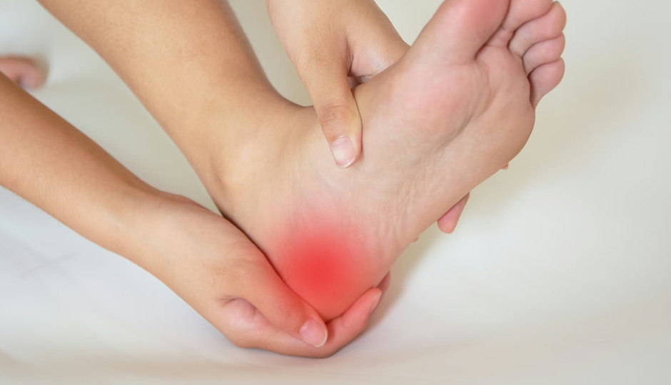 8 Effective Home Remedies To Get Relief from Heel Pain