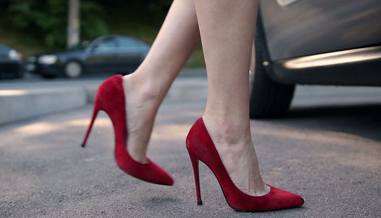 heels hacks,wearing heels tips,fashion tips,fashion accessories,latest fashion trends