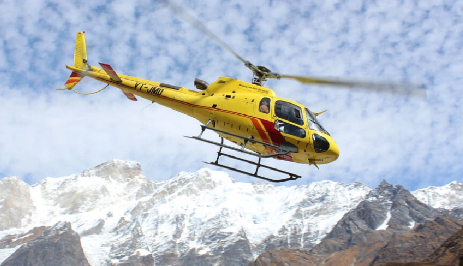 चारधाम तीर्थयात्रियों के लिए बड़ा झटका, 49% तक बढ़ा हेलिकॉप्टर का किराया; जानें अब कितने रुपये चुकाने होंगे