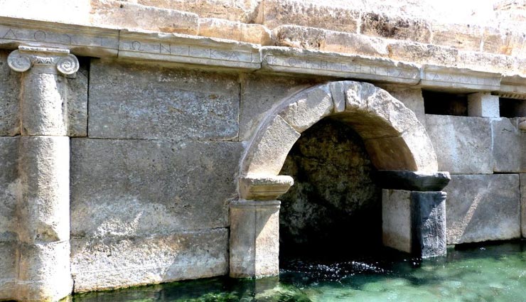 रहस्यमयी जगह जिसके पास जाते ही हो जाती है मौत, कहते हैं इसे 'नर्क का द्वार'