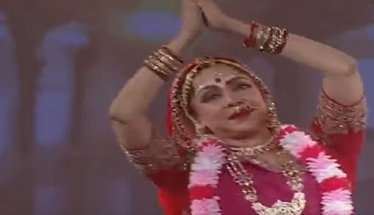 हेमामालिनी ने मंच पर उकेरा मीरा का विरह, राधे-राधे के सम्बोधन से समाप्त हुआ पीएम का भाषण
