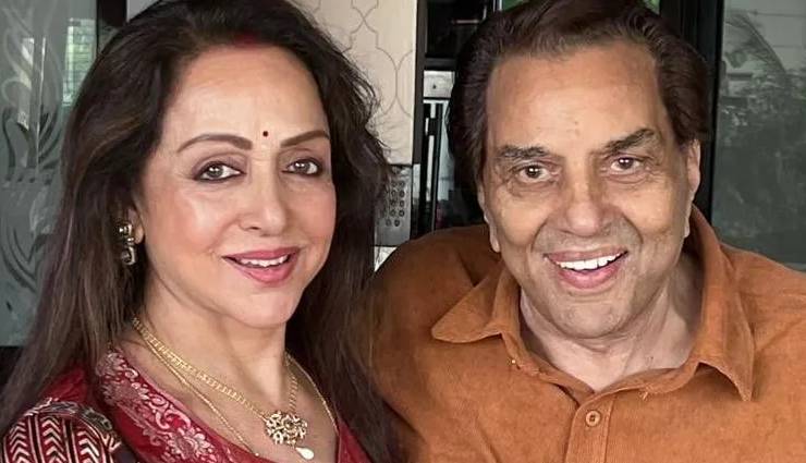 2 News : 44वीं एनिवर्सरी पर हेमा ने धर्मेंद्र को यूं किया विश, ईशा ने ऐसे दिया प्यार, देखें-तापसी की शादी का यह वीडियो