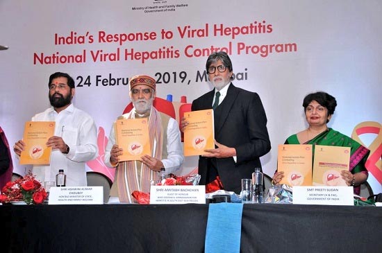 जब तक जीवित हूं महिलाओं के प्रति भेदभाव के खिलाफ लड़ता रहूंगा: अमिताभ बच्चन amitabh bachchan,eknath shinde,hepatitis b,discrimination against women,badla,jhund,bollywood,bollywood news hindi