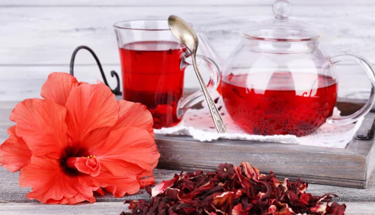 8 Amazing Health Benefits of Drinking Hibiscus Tea