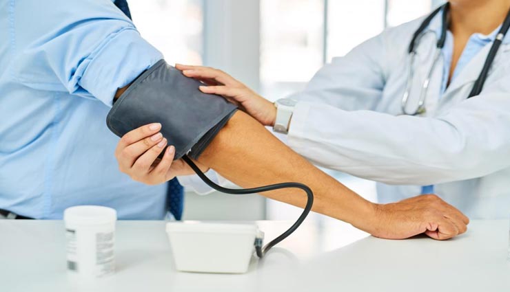 ब्‍लड प्रेशर को कंट्रोल करेगी ये 5 हेल्‍दी ड्रिंक्‍स, हार्ट अटैक का खतरा होगा दूर