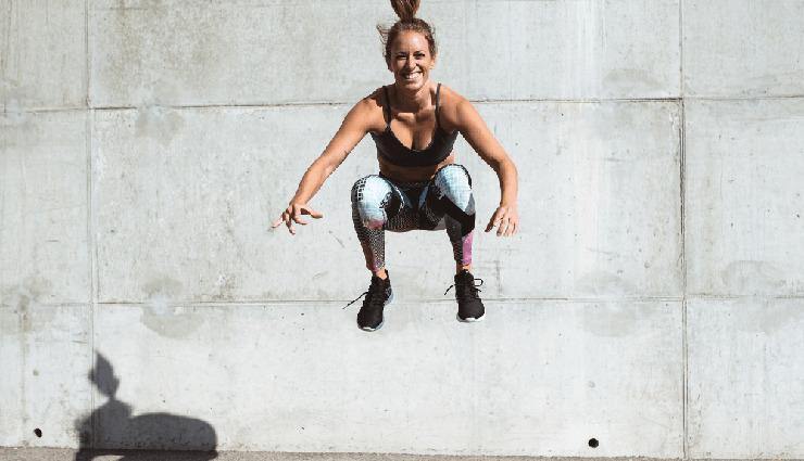 कमर दर्द होने पर भूलकर भी न करें ये 4 एक्सरसाइज, जानें क्यों हैं ये खतरनाक! back pain exercises to avoid,worst exercises for back pain,exercises that worsen back pain,back pain workout mistakes,avoid these exercises for lower back pain,exercises not to do with back pain,harmful exercises for back pain,safe exercises for back pain relief,workout tips for back pain,fitness mistakes causing back pain,spine health exercises to avoid,gym mistakes leading to back pain