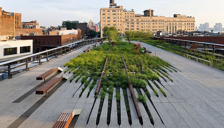 new york landmarks,nyc attractions,must-see spots nyc,iconic nyc destinations,tourist spots new york,nyc sightseeing,top nyc landmarks,new york city travel,nyc tourism,new york city attractions,nyc travel guide,things to do in new york city,nyc points of interest,visiting new york city,exploring nyc