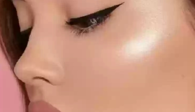 makeup tips for night parties,easy makeup for night outs,bold makeup for evening parties,dewy foundation for night makeup,smokey eyes makeup tips,cat-eye eyeliner for parties,volumizing mascara for night look,false lashes for night out,bold lip colors for evening,lip brush for precise lipstick,bright blush for night makeup,shimmer makeup for night,party makeup tips for glowing skin,dramatic eye makeup for parties