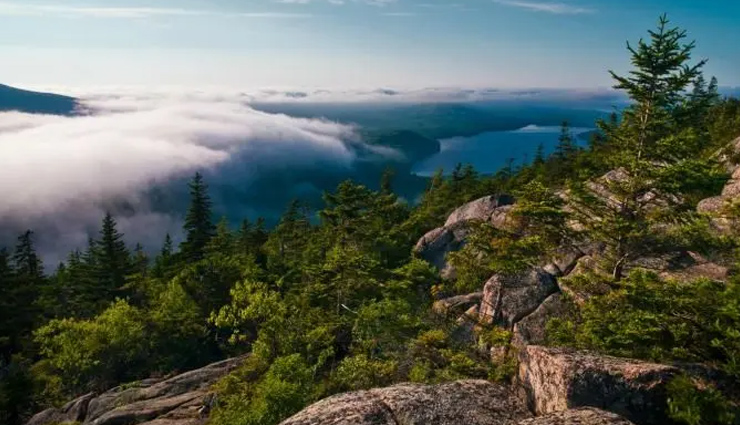 10 Breathtaking Hill Stations To Enjoy Monsoon in South India