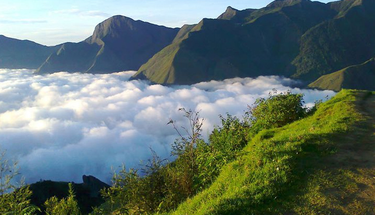 breathtaking hill stations,hill stations in south india,monsoon destination in south india,araku valley,andhra pradesh,horsley hills,ananthagiri,telangana,ooty,tamil nadu,yercaud,kodaikanal,coonoor,kotagiri,kudremukh,karnataka,coorg