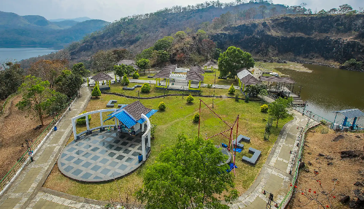 idukki scenic spots,picturesque attractions in idukki,best views in idukki,natural beauty of idukki,idukki tourist spots,scenic wonders in idukki,idukki sightseeing,must-visit scenic places,idukki hill stations,serene landscapes in idukki