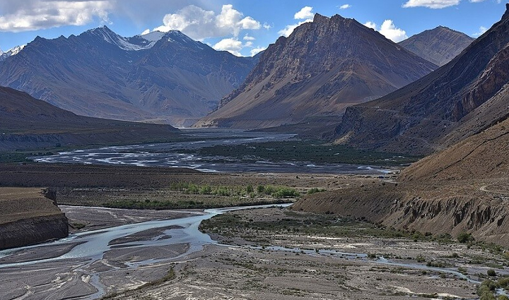 6 Beautiful Hill Stations You Can Visit in Himachal Pradesh