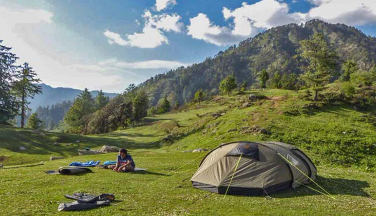 himachal pradesh,things to do in himachal pradesh,places to visit in himachal pradesh,trek to triund top,kullu dussehra,khajjiar lake,tibetan opera in dharamshala,fly high in the skies of bir billing