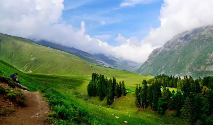 beautiful hill stations you can visit in himachal pradesh,holiday,travel,tourism