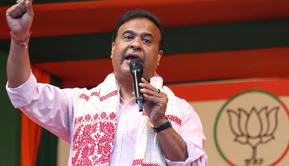 असम के सीएम हिमंत बिस्वा सरमा बोले — खतरे में हिंदू परिवारों को मिलेगा हथियार रखने का कानूनी हक