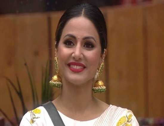 बिग बॉस 11 : पानी वाली बात पर ट्विटर पर ट्रोल हुई हिना कुछ इस तरह लोगों ने उड़ाया मजाक