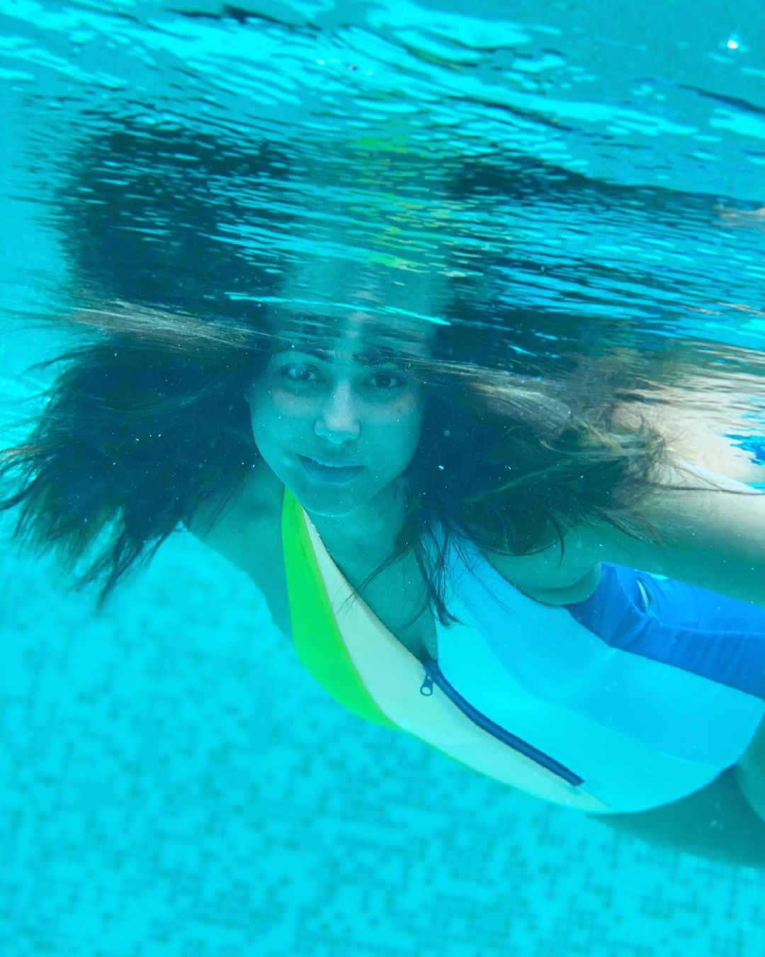 hina khan,hina khan bold photos,hina khan underwater photos,hina khan viral photos,hina khan news,entertainment,bollywood news