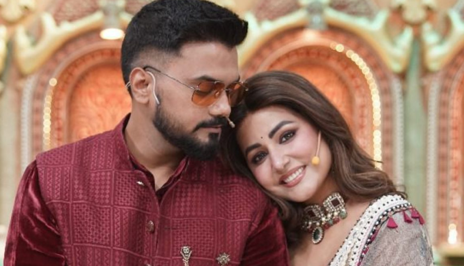 priyanka chopra,Kareena Kapoor Khan,dussehra 2025,dussehra bollywood,Akshay Kumar,anupam kher,hina khan,hina khan birthday,rocky jaiswal,hina rocky