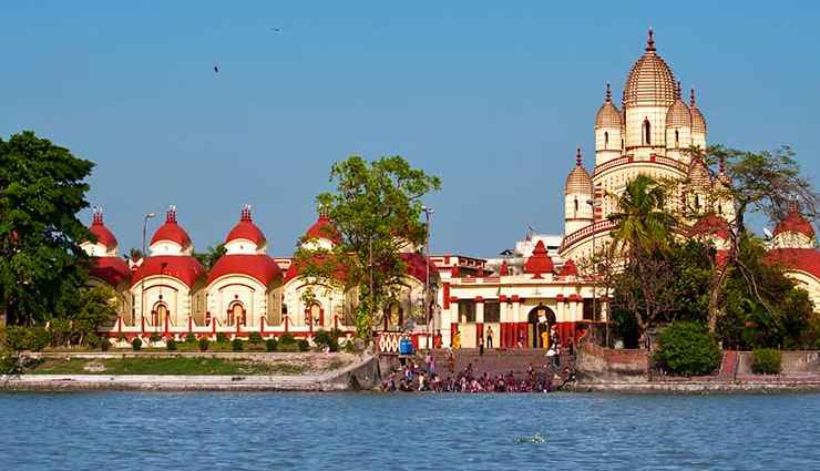 largest hindu temples,largest hindu temples  in the world,hindu temples,pashupatinath mandir,nepal,angkor wat,cambodia,sri ranganathaswamy temple,tamil nadu,akshardham temple,delhi,belur math,west bengalthillai nataraja temple,prambanan trimurti temple,indonesia,brihadeeswarar temple,annamalaiyar temple,dakshineswar kali mandir,west bengal