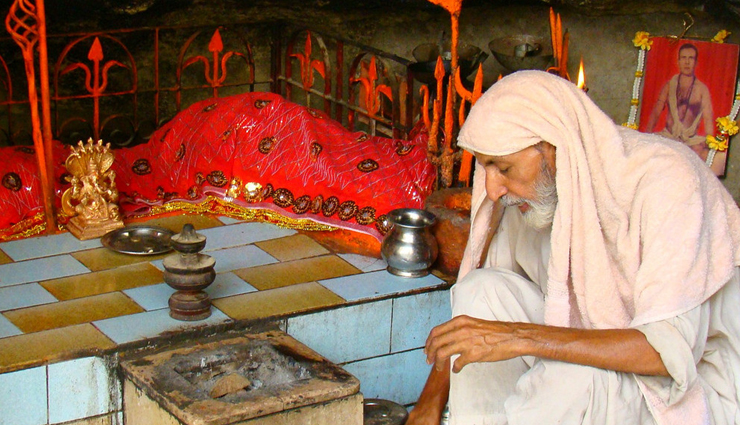 hindu temples in pakistan,hindu temples located in pakistan,katas raj temple,panchmukhi hanuman temple,hinglaj mata temple,gauri temple,gorakhnath temple,sadhu bela temple,holidays,travel tips,travel guide