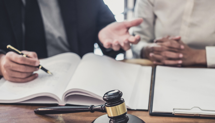 hiring a law firm in cincinnati,questions to ask before hiring a law firm,choosing the right law firm in cincinnati,legal representation in cincinnati,legal advice in cincinnati,finding the best law firm for your case,law firm experience and expertise,law firm success rate,legal fees and costs,attorney-client communication and relationship