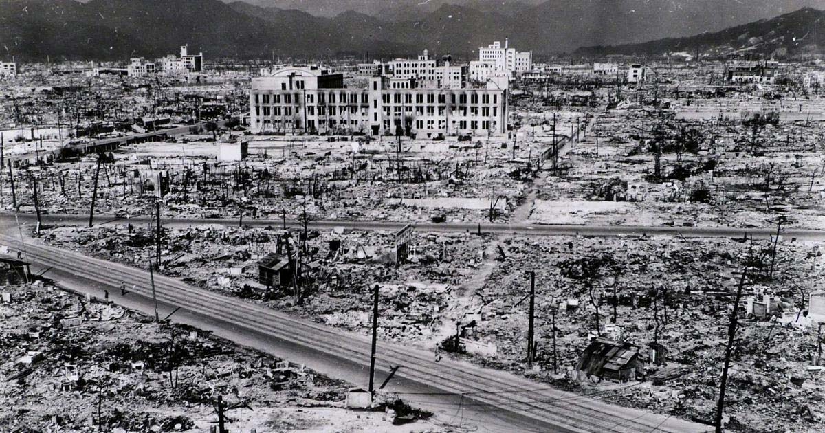 world,japan,japan bomb blast,74 years ago nuclear bomb blast,6 august 1945,hiroshima city,japan hiroshima city,japan hiroshima city bomb blast,japan hiroshima nuclear city bomb blast,news ,जापान के हिरोशिमा शहर पर बम ब्लास्ट, अमेरिका का जापान के हिरोशिमा पर बम अटैक