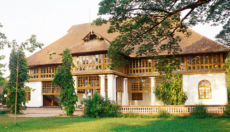 historical places in kerala,kerala,mattancherry palace,francis church,angelo strong,bekal fort,bastion bungalow,bolghatty palace