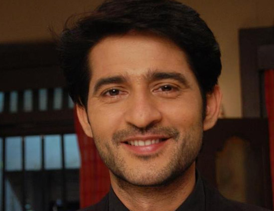 #BB11- Unseen Pics of Contestant Hiten Tejwani
