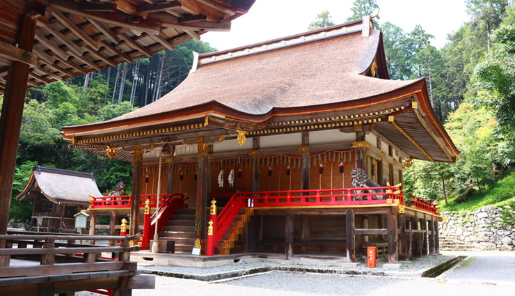 japan,beautiful shrines to visit in japan,japan travel,japan tourism,tourist places in japan,japan travel,places to visit in japan,holidays,travel guide