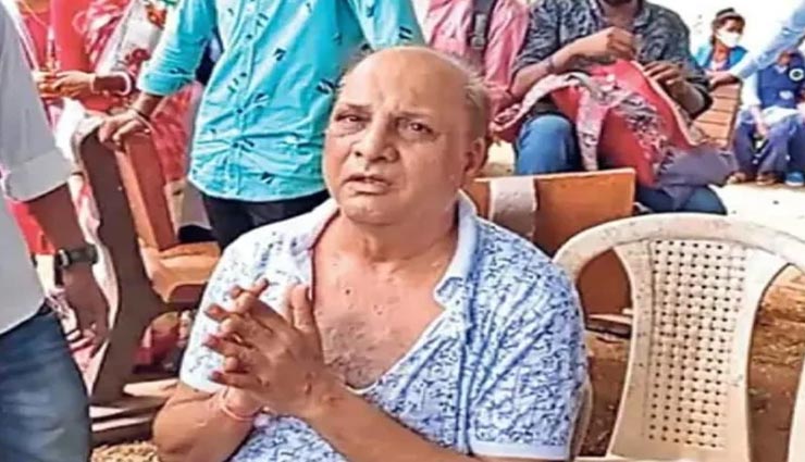 झारखंड : विद्यार्थियों ने सिखाया गुरु को सबक, छात्राओं को आधी रात में भेजता था भद्दे संदेश