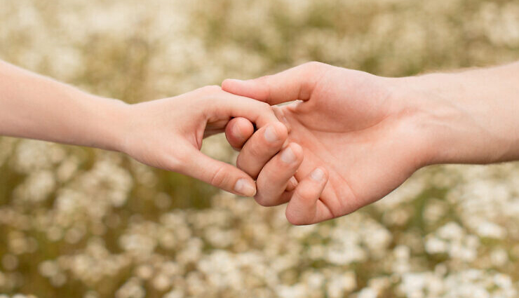 show off girlfriend on social media,display relationship on social media,social media tips for couples,creative ways to showcase relationship online,relationship goals on social media,publicly appreciate your girlfriend online,social media pda (public display of affection),building a strong online presence as a couple,unique ideas to flaunt your relationship on social media,how to share love stories on social media,instagram and facebook tips for couples,relationship blogging and vlogging on social media,enhancing your couple brand on social platforms