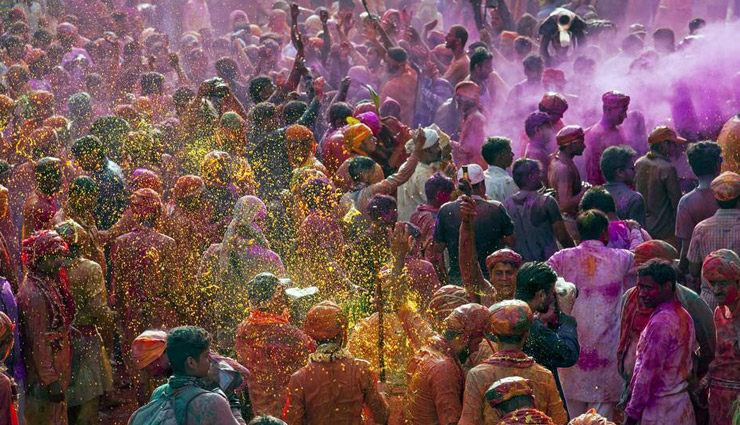 Holi Special 2019: होली के रंग नहीं कर सकेंगे आपको परेशान, आजमाए ये आसान ब्यूटी टिप्स