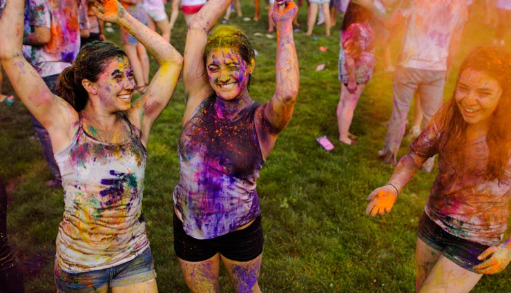 Holi Special 2019: अपने दोस्तों को भेजें होली के ये शुभकामना संदेश, रिश्तों में आएगी मजबूती holi special 2019,holi wishes,holi quotes,holi whatsapp wishes,holi whatsapp status,holi facebook messages holi messages for friends,holi messages for love