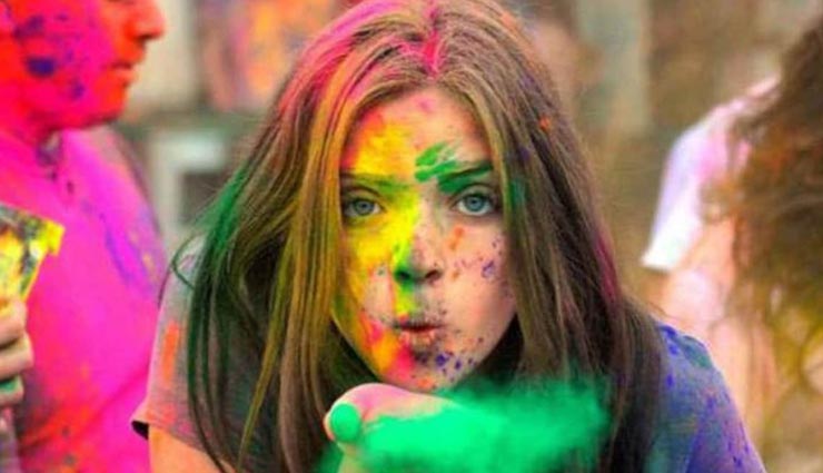 Holi 2021 : होली में राशि के अनुसार करें रंगों का चुनाव, चमकेगी किस्मत astrology tips,astrology tips in hindi,holi special,holi 2021,color according to zodiac