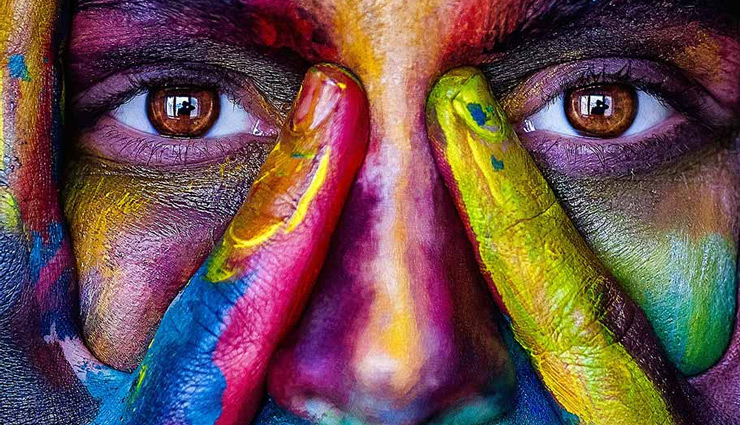 Holi 2022 Skin Care: होली के रंगों को छुड़ाने के लिए अपनाएं ये 5 हर्बल तरीके, सॉफ्ट बनी रहेगी त्वचा