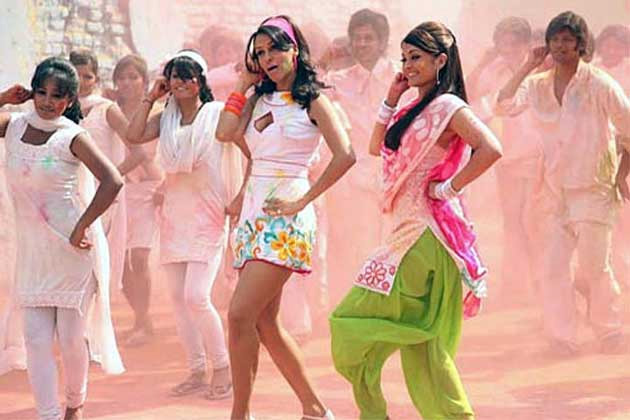 fashion tips,fashion tips for holi,holi special,holi 2019
