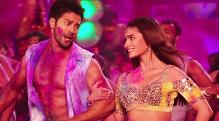 Holi Special 2019: होली पर भी दिखा सकते है खुद को स्टाइलिश, ले सकते है बॉलीवुड से इसके टिप्स fashion tips for holi,holi