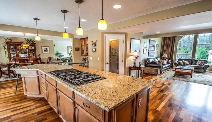 वास्तु के अनुसार घर में करें ये 4 बदलाव, मिलेगी मां लक्ष्मी की कृपा vastu tips,vastu tips in hindi,vikram samvat 2077,home vastu tips,laxmi mata,happiness in life