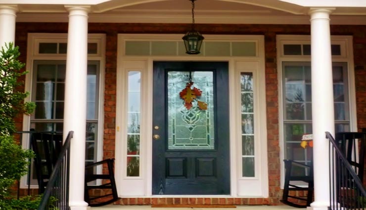 vastu tips,vastu tips in hindi,financial problems remedies,main gate vastu tips