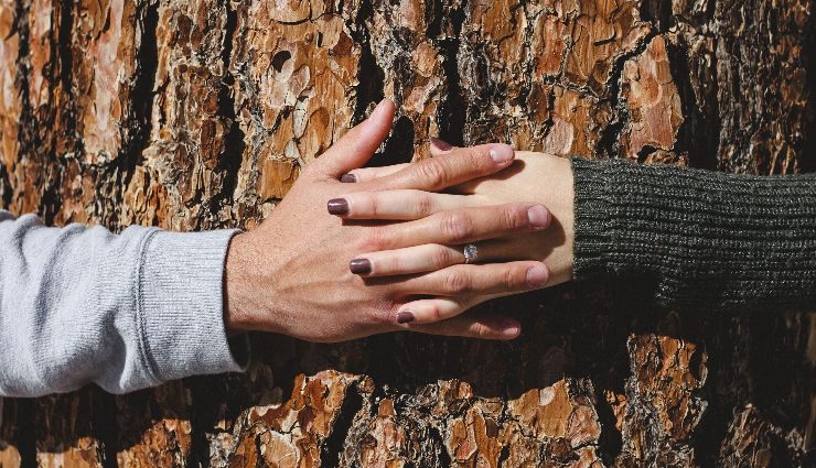 real couple goals,relationship goals vs reality,social media couple expectations,fake couple goals,true love signs,what to look for in a life partner,authentic relationship goals,emotional connection in couples,meaningful couple goals,genuine relationship advice,healthy love over social media love