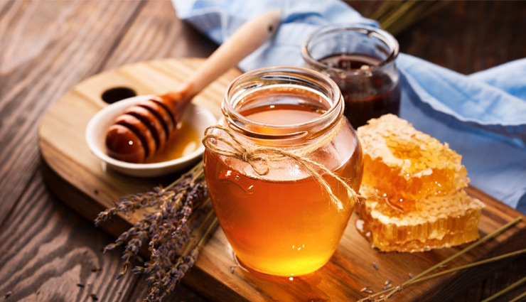 5 Ways To Use Honey as a Natural Remedy