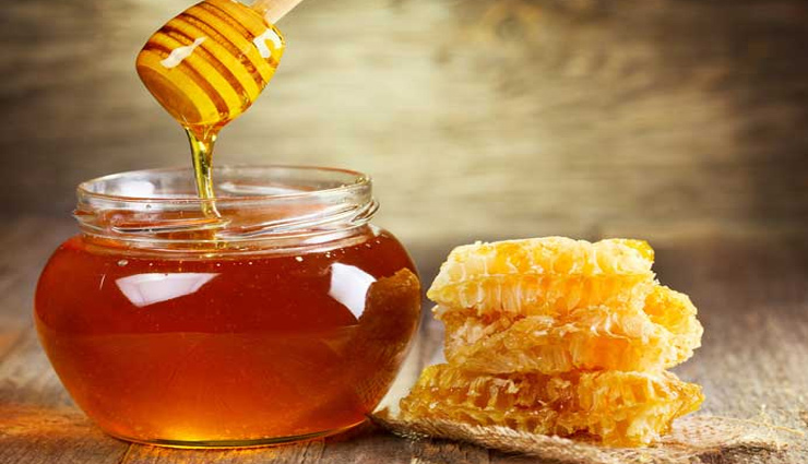 heat rashes in babies,cold compress,cucumber,tea tree oil,gram flour (besan),multani mitti,honey,oatmeal,aloe vera,babies care tips,Health tips,summer health tips,fitness tips