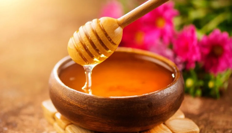 tomato juice face packs,diy tomato juice face masks,tomato juice benefits for monsoon skincare,homemade face packs with tomato juice,natural tomato juice face packs,monsoon skin care using tomato juice,diy tomato juice recipes for skin care,tomato juice face masks for rainy season,nourishing tomato juice face packs,tomato juice skincare tips for monsoon