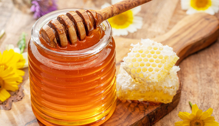 diy ginger for skin,ginger for hair growth,ginger face mask,ginger acne treatment,ginger for glowing skin,ginger hair oil,hair growth remedies,ginger skincare,natural remedies for skin,homemade hair masks,ginger for dandruff,ginger for dark spots,ginger for hair fall,ginger and honey face mask,ginger hair treatment,benefits of ginger for skin and hair