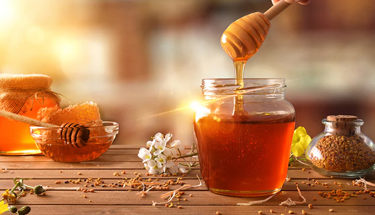 honey benefits,honey for skin,honey for hair,natural skin moisturizer,honey for acne,anti-aging honey benefits,honey for healthy hair,honey for dry skin,honey for hair growth,honey face mask,honey for glowing skin,honey hair conditioner,honey beauty benefits,honey for fine lines,honey for dandruff,natural beauty remedies