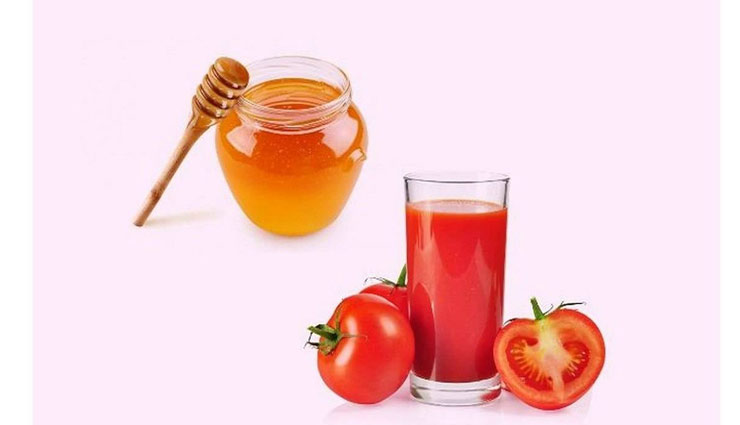 चहरे की सुन्दरता में निखार लाने के लिए, आजमाएँ टमाटर के ये बेहतरीन फेसमास्क