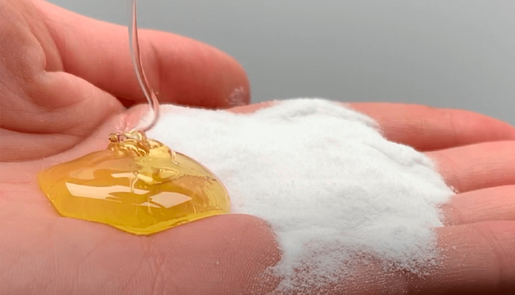 remove makeup at home naturally,make up remove,tips to remove at home,make up remove tips,beauty tips,beauty hacks