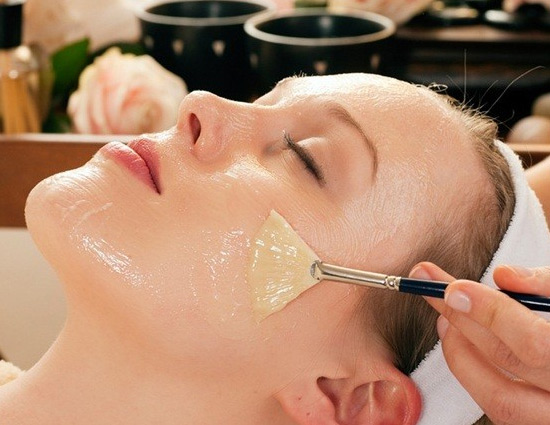 Honey Face Mask To Get Cleansed Skin in Winters